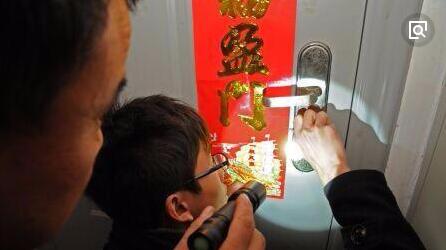 卧室门没钥匙怎么开，老锁匠有四种开锁方法